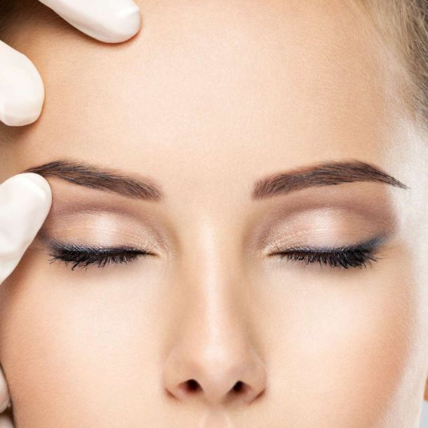 Eliminación de bolsas y ojeras tratamiento estético en clínica medico estética Charo Romera